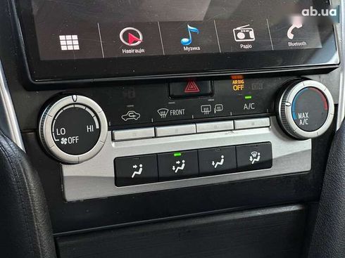Toyota Camry 2013 - фото 25