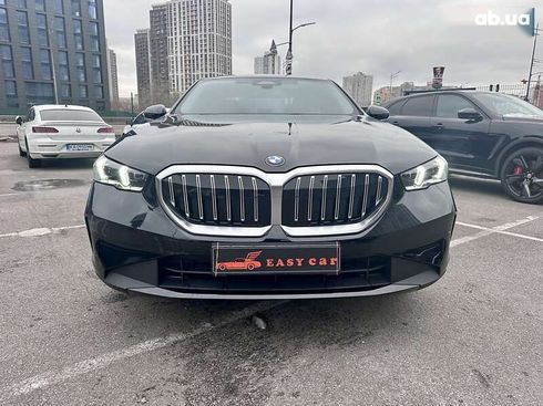 BMW 5 серия 2023 - фото 22