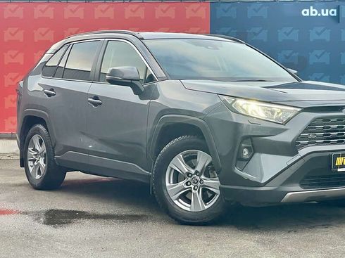 Toyota RAV4 2023 - фото 15