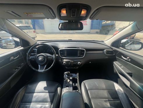Kia Sorento 2015 серый - фото 27