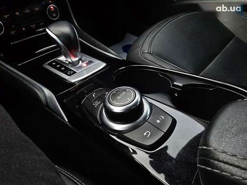 Infiniti QX30 2017 - фото 17