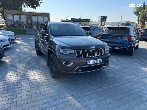 Jeep Grand Cherokee 2017 - фото 3