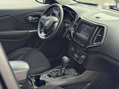 Jeep Cherokee 2019 - фото 18