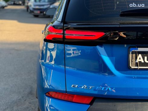 Chevrolet Bolt 2022 синий - фото 16