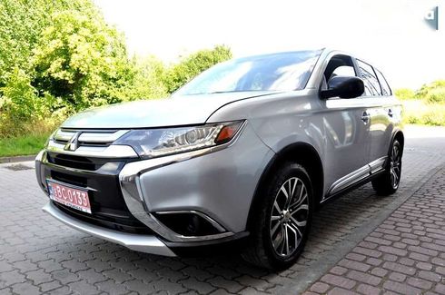 Mitsubishi Outlander 2016 - фото 2