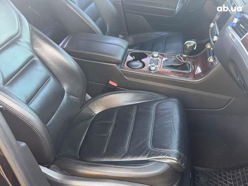 Volkswagen Touareg 2014 черный - фото 17