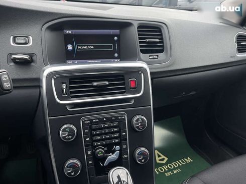 Volvo V60 2013 - фото 22