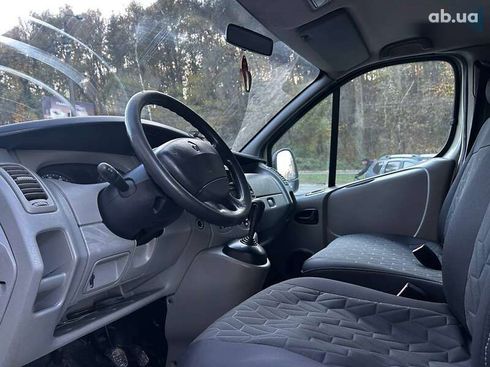 Renault Trafic 2008 - фото 9