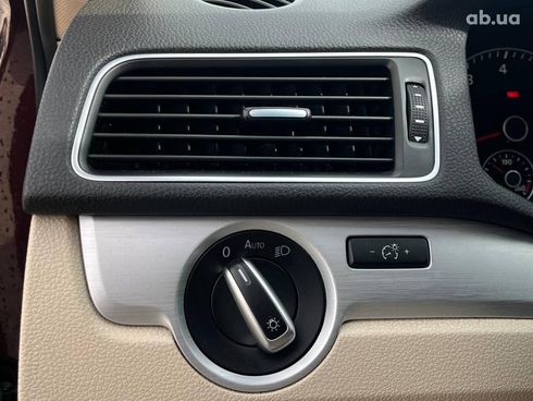 Volkswagen passat b7 2013 красный - фото 43