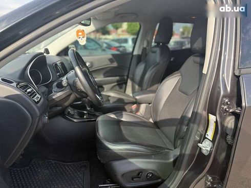 Jeep Compass 2018 - фото 20