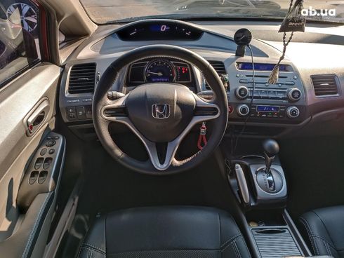 Honda Civic 2008 красный - фото 15