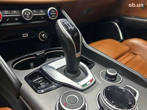 Alfa Romeo Giulia 2020 - фото 14