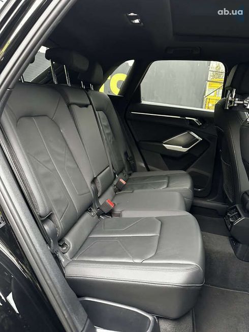 Audi Q3 2019 - фото 18