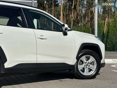 Toyota RAV4 2020 - фото 14
