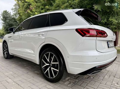 Volkswagen Touareg 2023 - фото 20