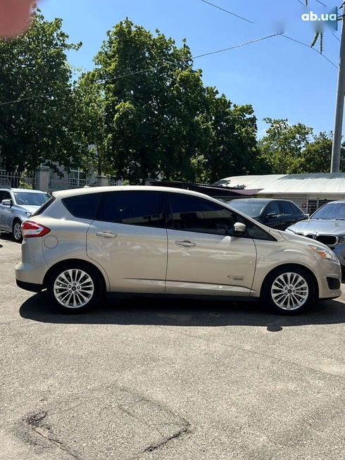 Ford C-Max 2017 - фото 11