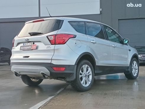Ford Escape 2019 серый - фото 7