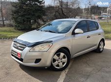 Купить Kia Cee'd бу в Украине - купить на Автобазаре