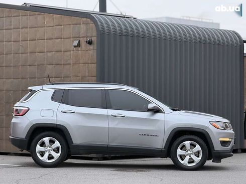 Jeep Compass 2018 - фото 9