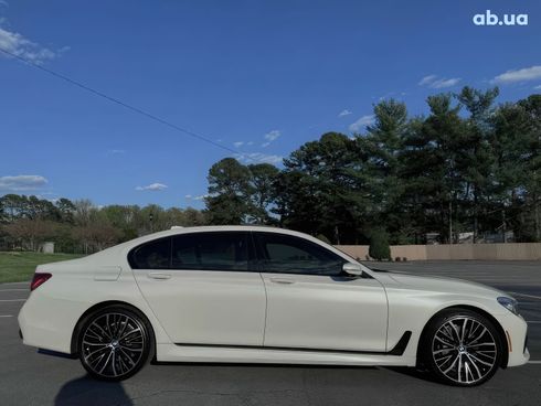 BMW 7 серия 2016 белый - фото 4