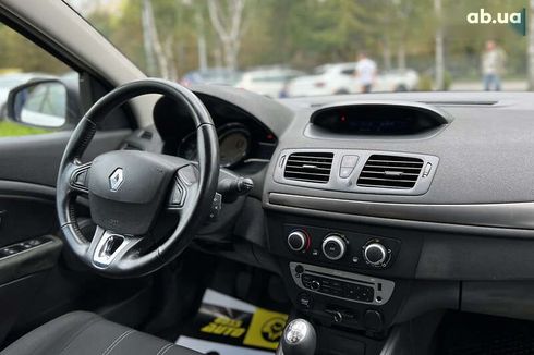 Renault Megane 2015 - фото 20
