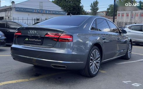 Audi A8 2016 - фото 12