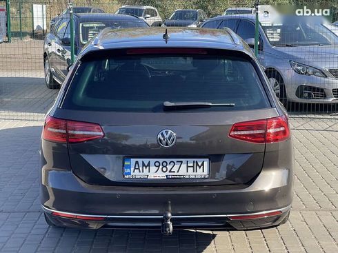 Volkswagen Passat 2017 - фото 19