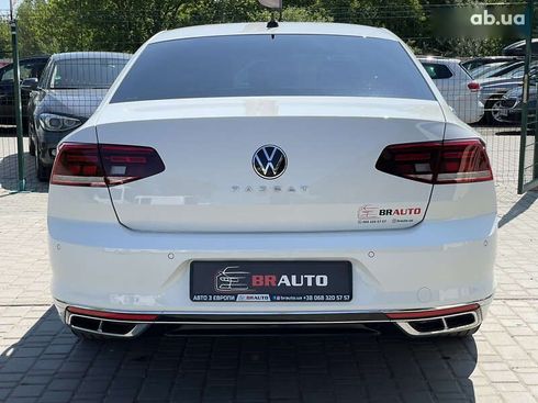 Volkswagen Passat 2021 - фото 18