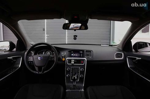 Volvo S60 2017 - фото 14