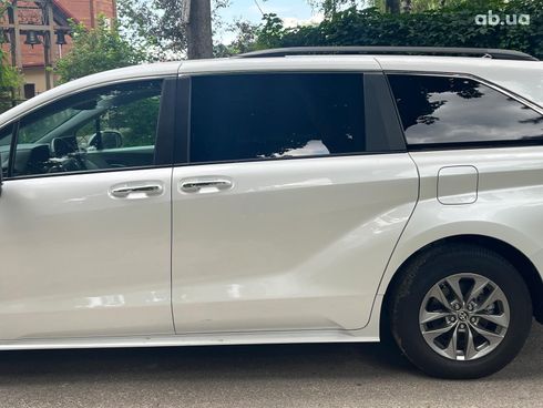 Toyota Sienna 2023 белый - фото 60