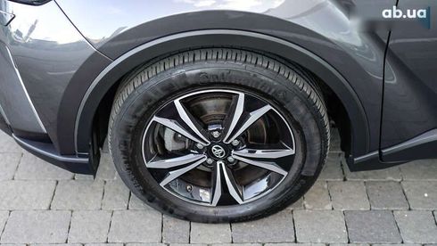 Toyota C-HR 2020 - фото 11