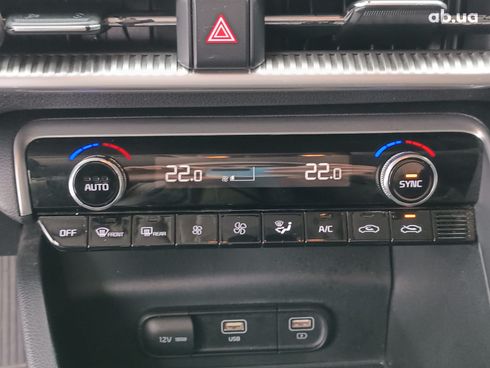 Kia K5 2020 серый - фото 34