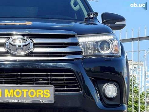 Toyota Hilux 2017 - фото 9