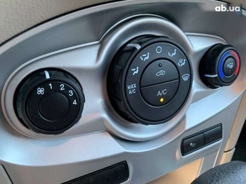 Ford Fiesta 2018 - фото 19