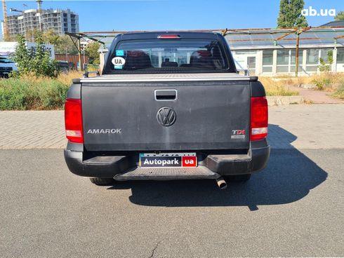 Volkswagen Amarok 2011 черный - фото 8