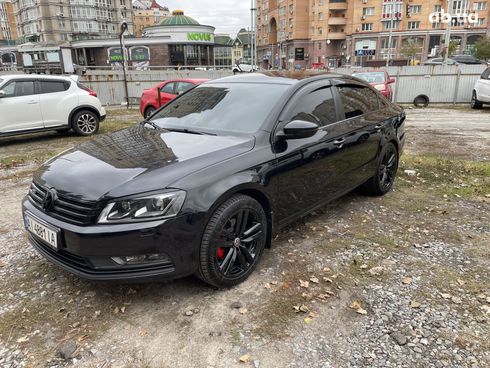 Volkswagen Passat 2012 черный - фото 2