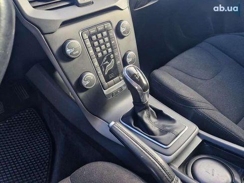 Volvo V40 2014 - фото 26