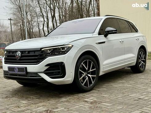 Volkswagen Touareg 2023 - фото 2
