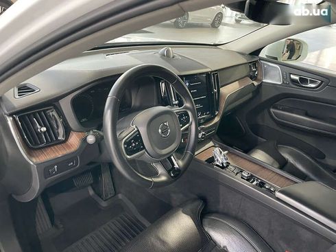 Volvo XC60 2019 - фото 21