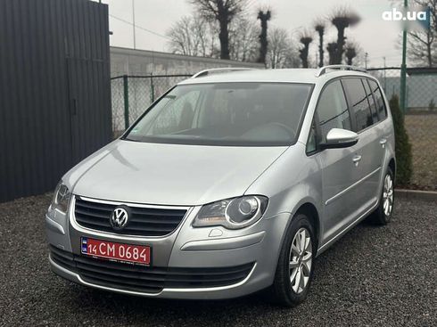 Volkswagen Touran 2010 - фото 2