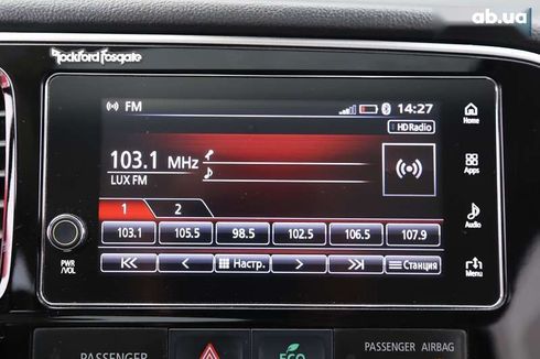 Mitsubishi Outlander 2017 - фото 18