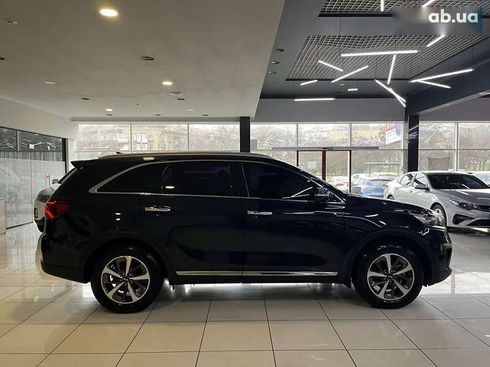 Kia Sorento 2019 - фото 8