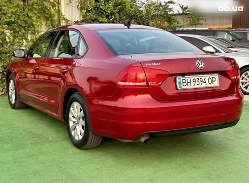 Volkswagen Passat 2014 красный - фото 5