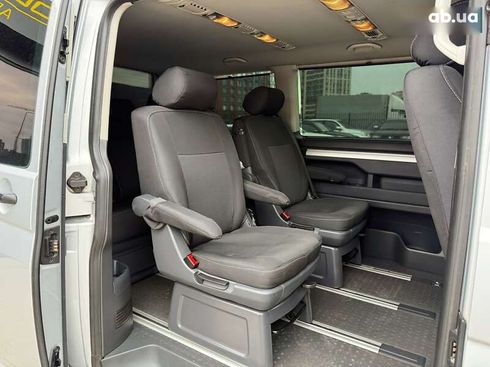 Volkswagen Multivan 2012 - фото 18