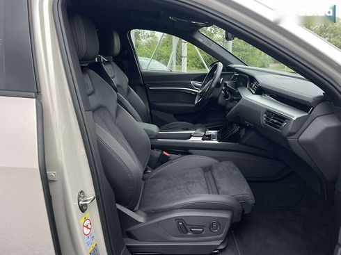 Audi E-Tron 2022 - фото 22