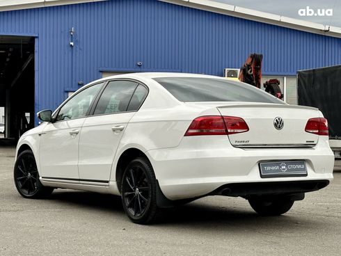 Volkswagen Passat 2013 белый - фото 3