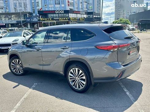 Toyota Highlander 2021 - фото 9