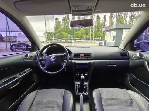 Skoda Octavia 2008 зеленый - фото 18