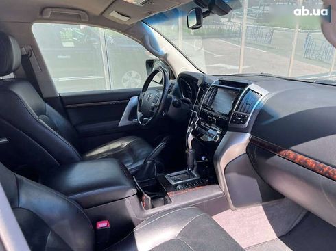 Toyota Land Cruiser 2012 - фото 11