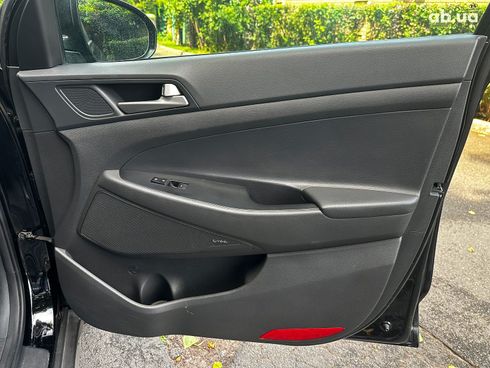 Hyundai Tucson 2018 черный - фото 25